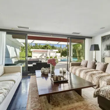 Venta de villa independiente en Guadalmina Baja