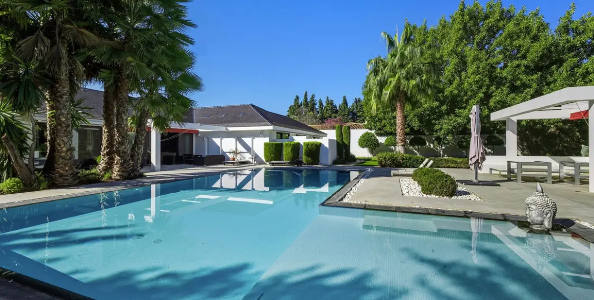 Venta de villa independiente en Guadalmina Baja 11