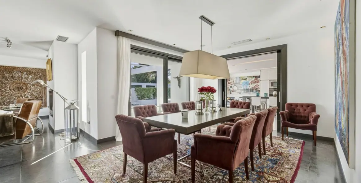 Venta de villa independiente en Guadalmina Baja 12