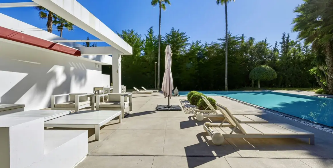 Venta de villa independiente en Guadalmina Baja 19