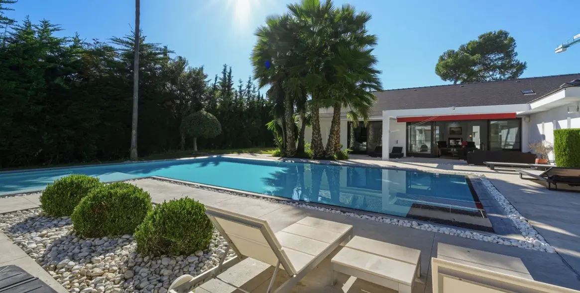 Venta de villa independiente en Guadalmina Baja 20