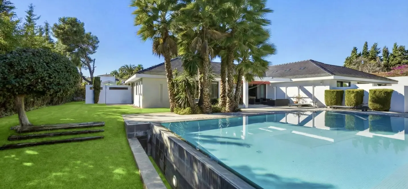 Venta de villa independiente en Guadalmina Baja 0