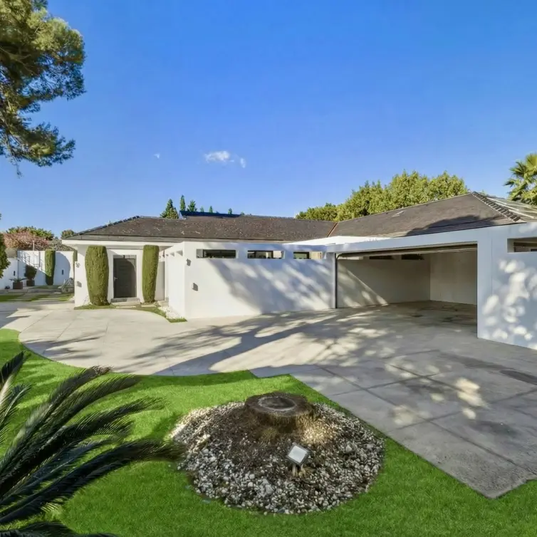 Venta de villa independiente en Guadalmina Baja