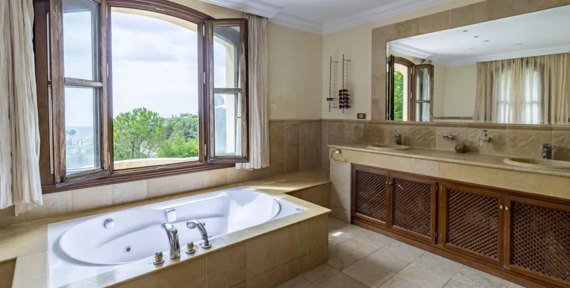 Продажа  отдельно стоящей виллы в La Zagaleta 17