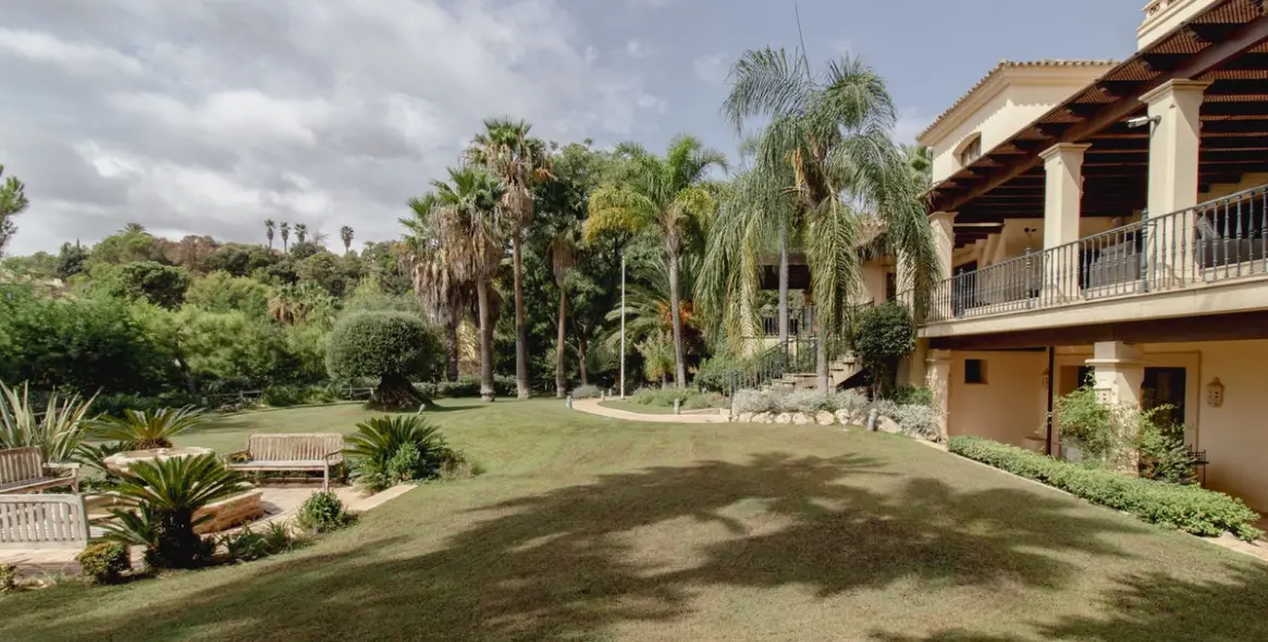 Venta de villa independiente en La Zagaleta 24