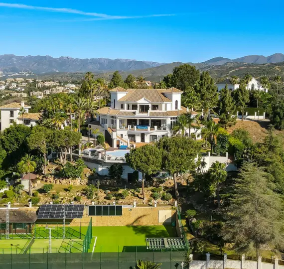 Oтдельно стоящая вилла R4739728