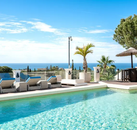 Oтдельно стоящая вилла R4739728