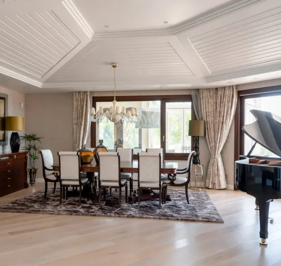 Oтдельно стоящая вилла R4739728