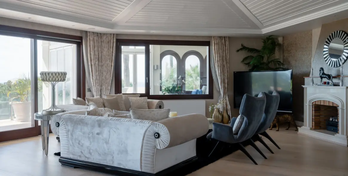 Продажа  отдельно стоящей виллы в Marbella East (район Hacienda Las Chapas) 6