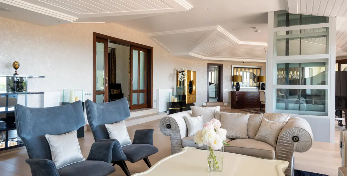 Продажа  отдельно стоящей виллы в Marbella East (район Hacienda Las Chapas) 7