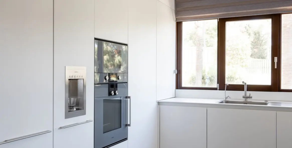 Продажа  отдельно стоящей виллы в Marbella East (район Hacienda Las Chapas) 9