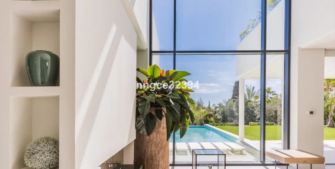 Venta de villa independiente en Aloha 1