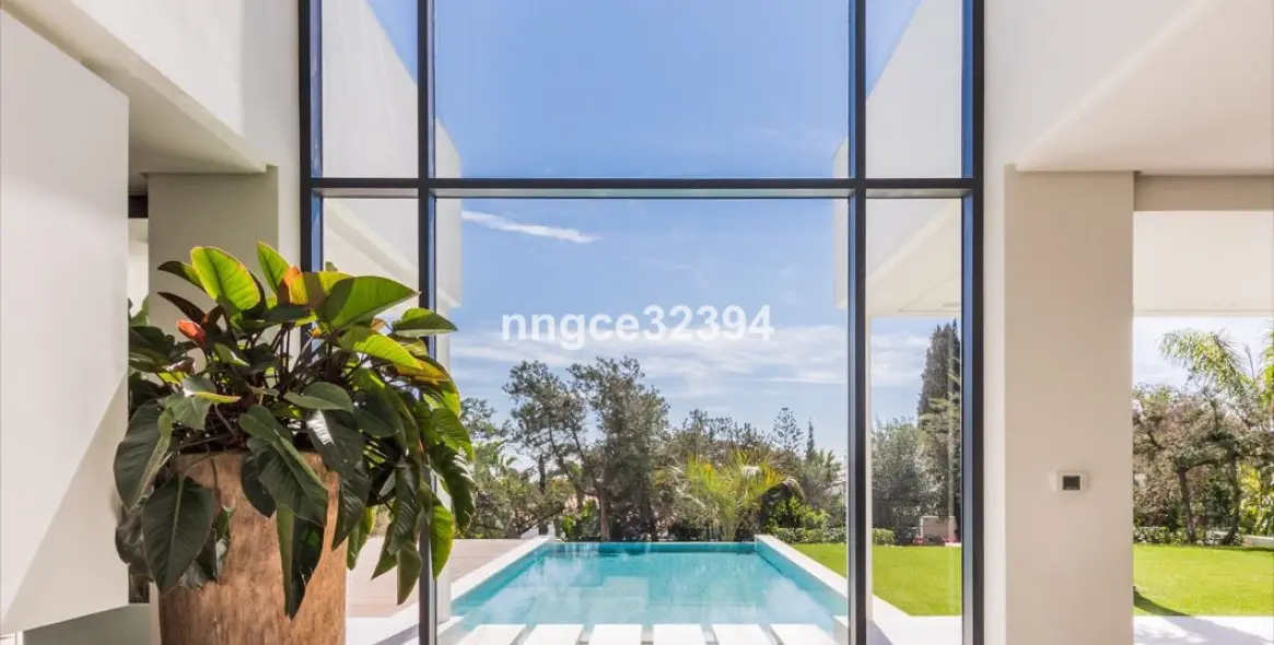 Venta de villa independiente en Aloha 9