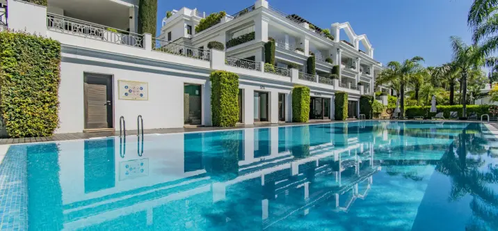 Penthouse R5042191 0