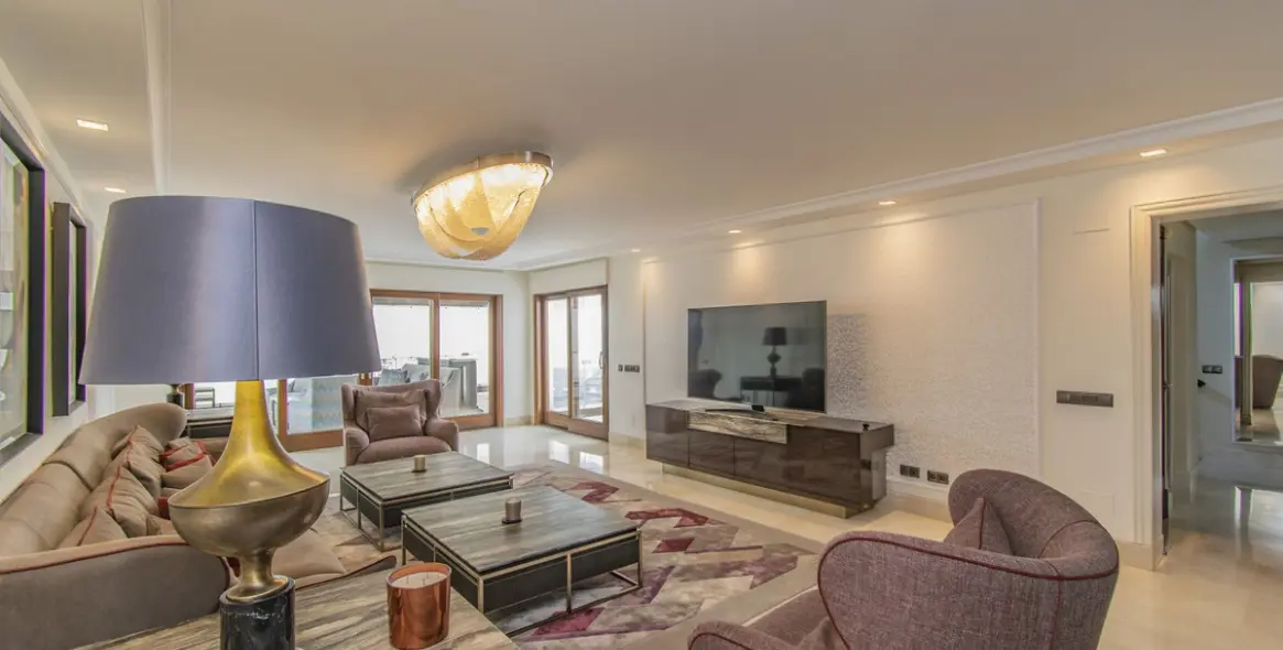 Sale of penthouse in Estepona (district Estepona) 3