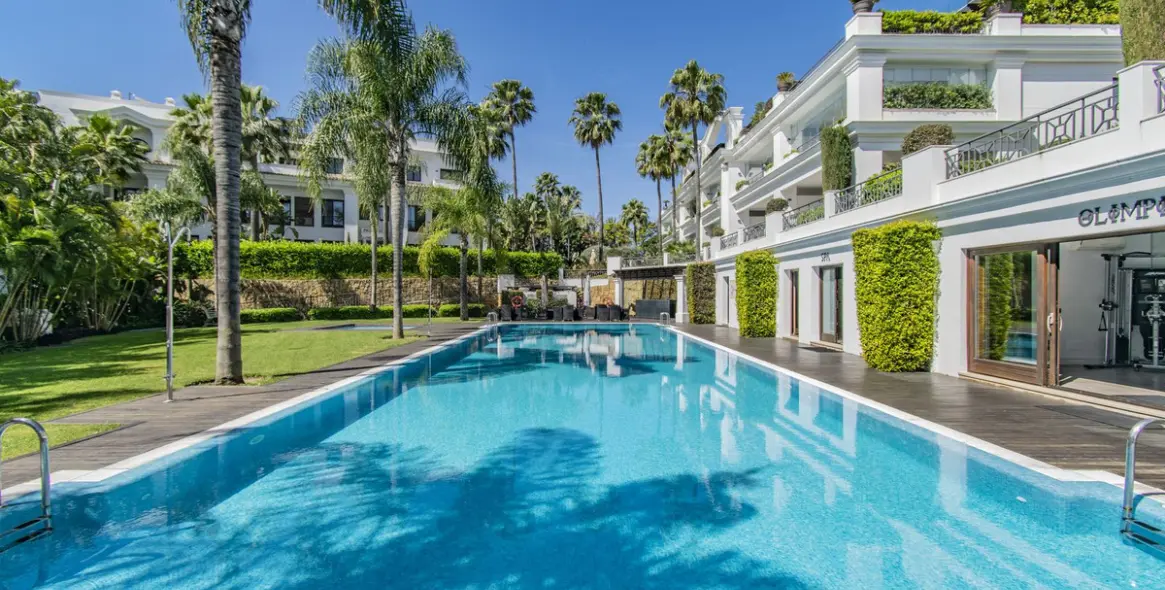 Sale of penthouse in Estepona (district Estepona) 8