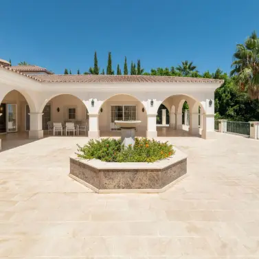 Venta de villa independiente en Los Arqueros