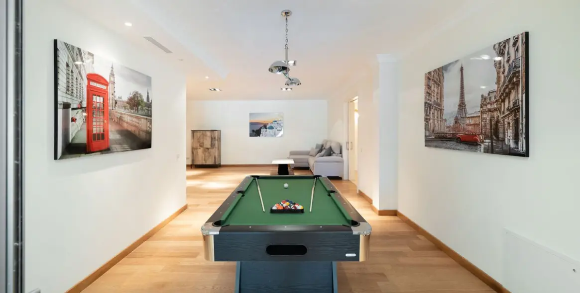 Sale of detached villa in Los Arqueros 26