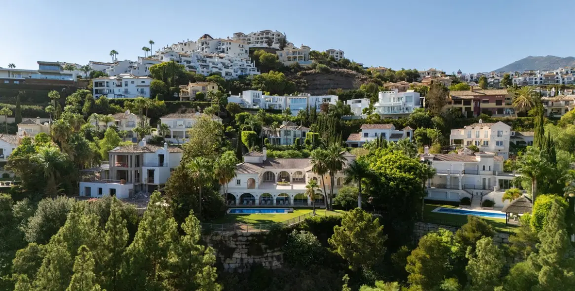 Sale of detached villa in Los Arqueros 51