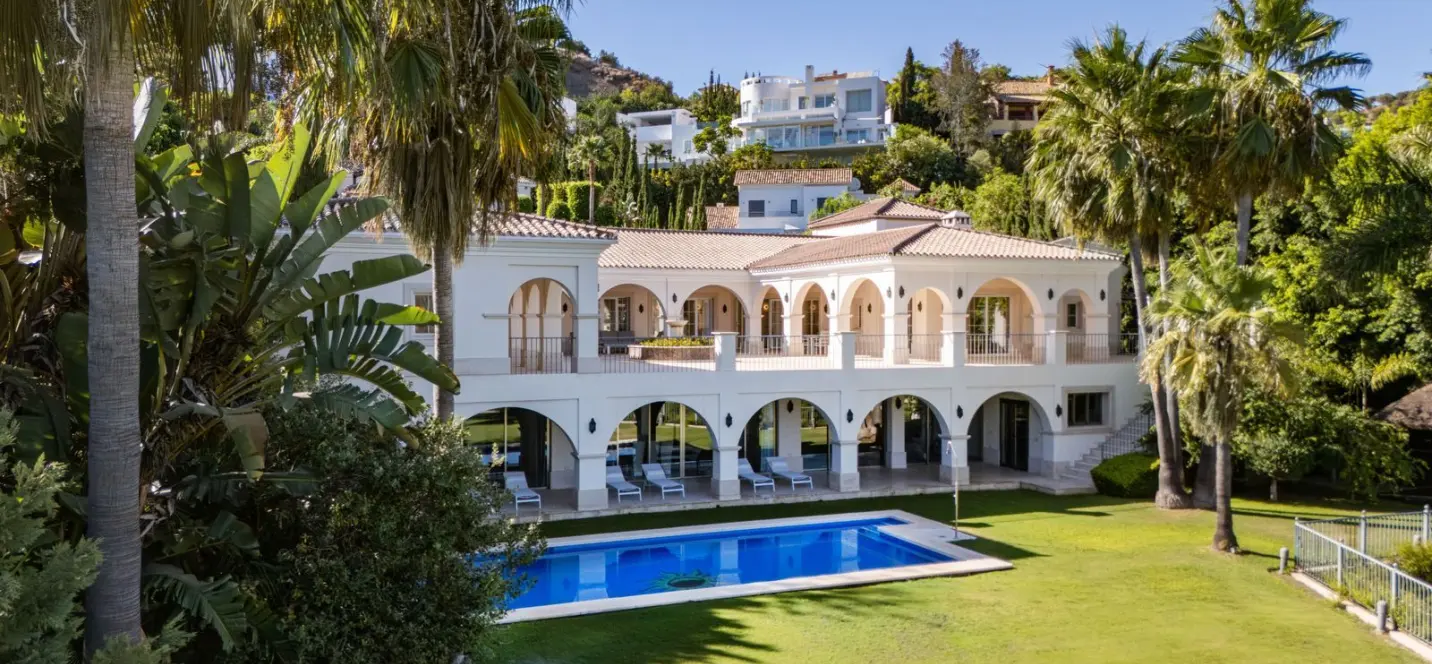Sale of detached villa in Los Arqueros 0