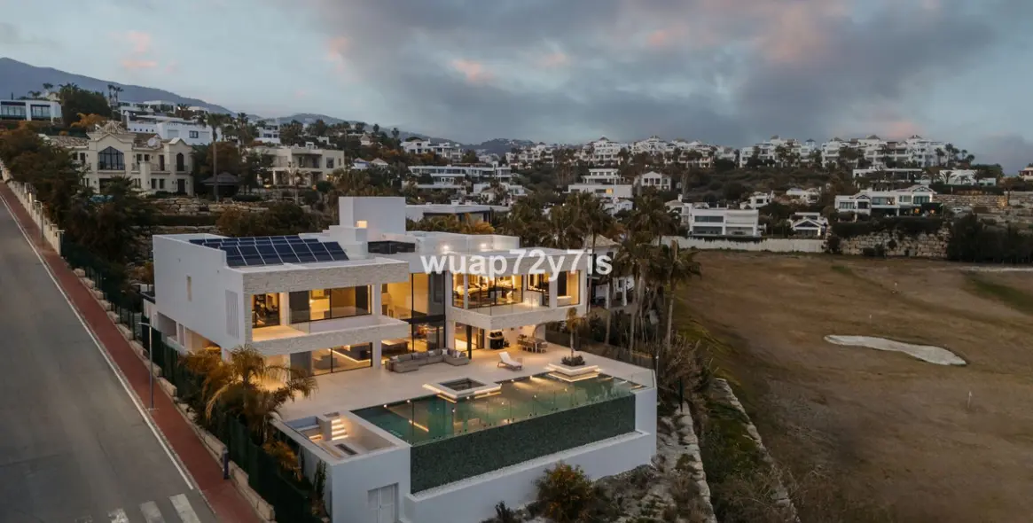 Sale of detached villa in Benahavís (district Benahavís) 2