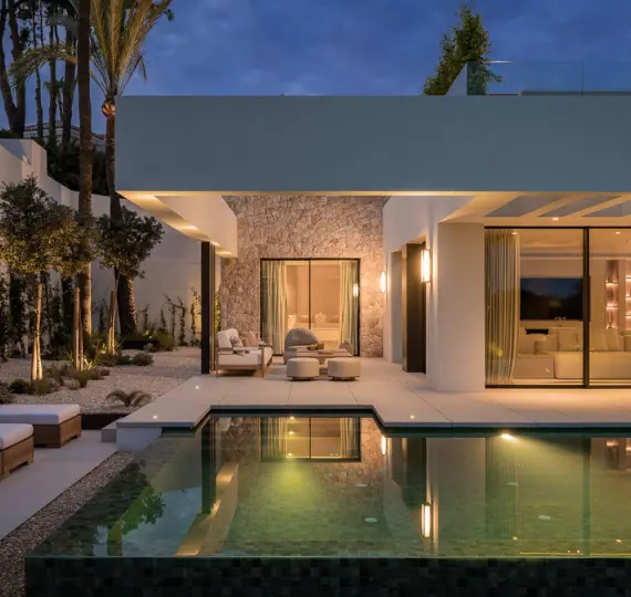 Detached villa R5061187