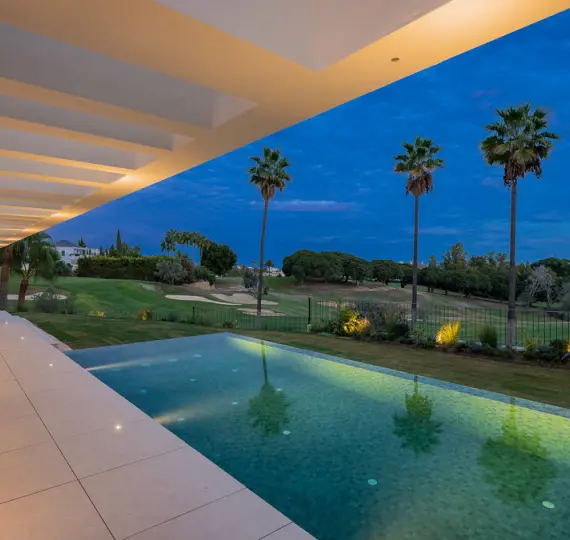 Detached villa R5061187