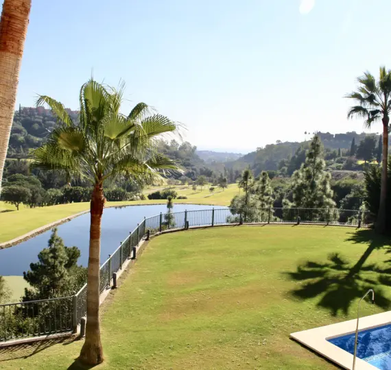 Detached villa R3878467