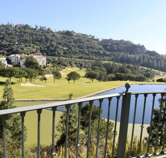 Detached villa R3878467