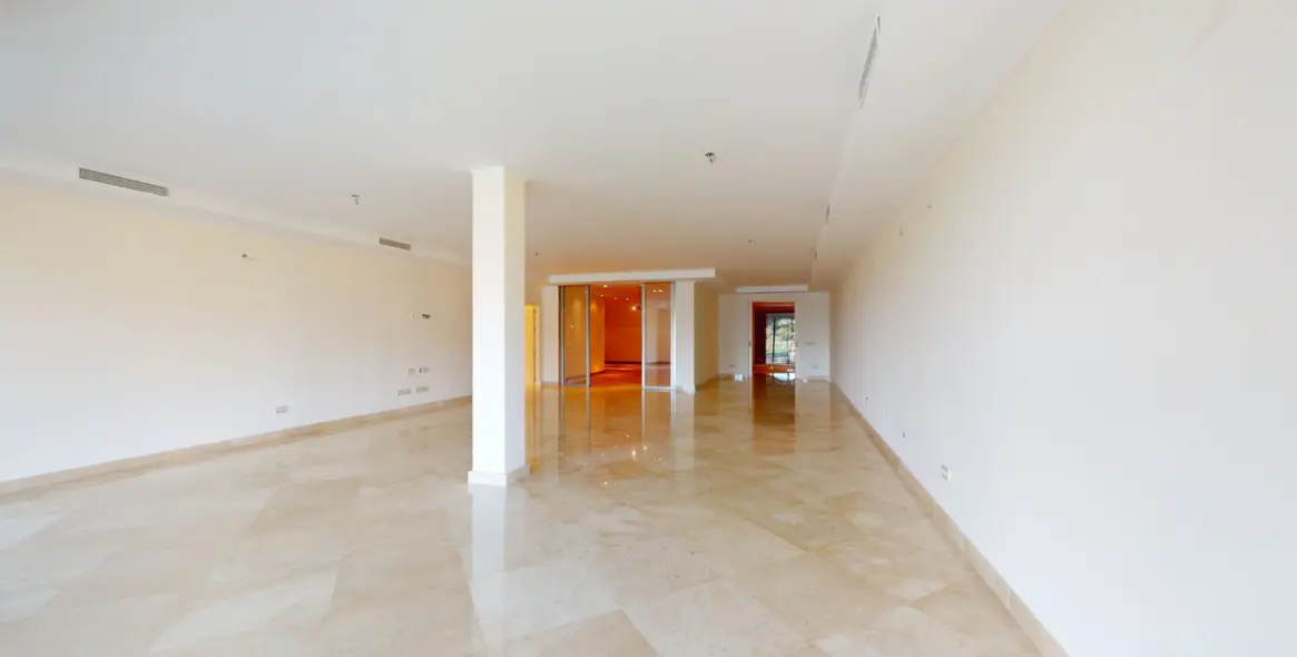 Sale of detached villa in Benahavís (district Los Arqueros) 10