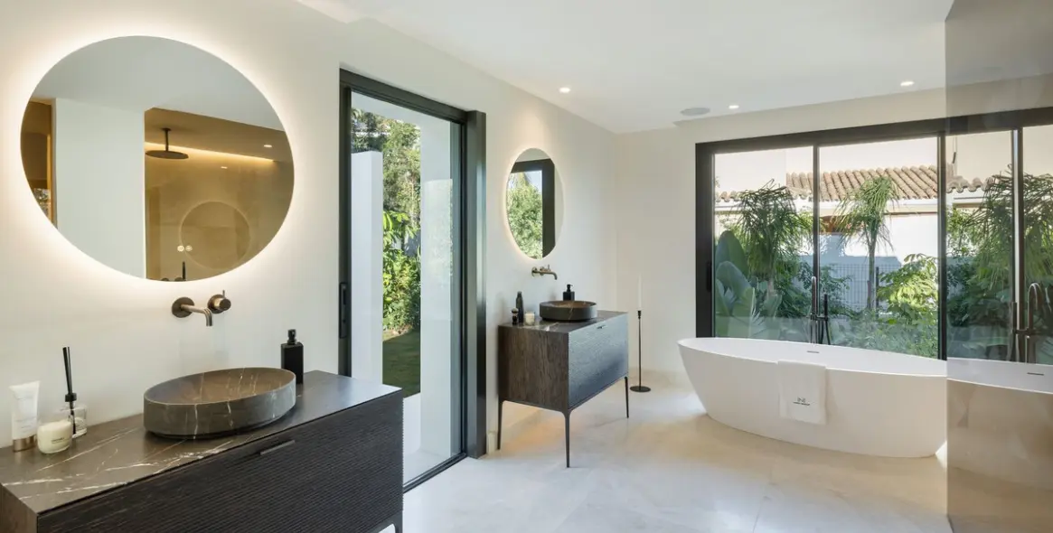 Sale of detached villa in Nueva Andalucía (district Nueva Andalucía) 10