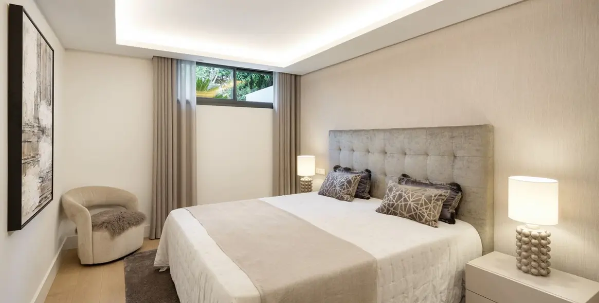 Продажа  отдельно стоящей виллы в Nueva Andalucía 16