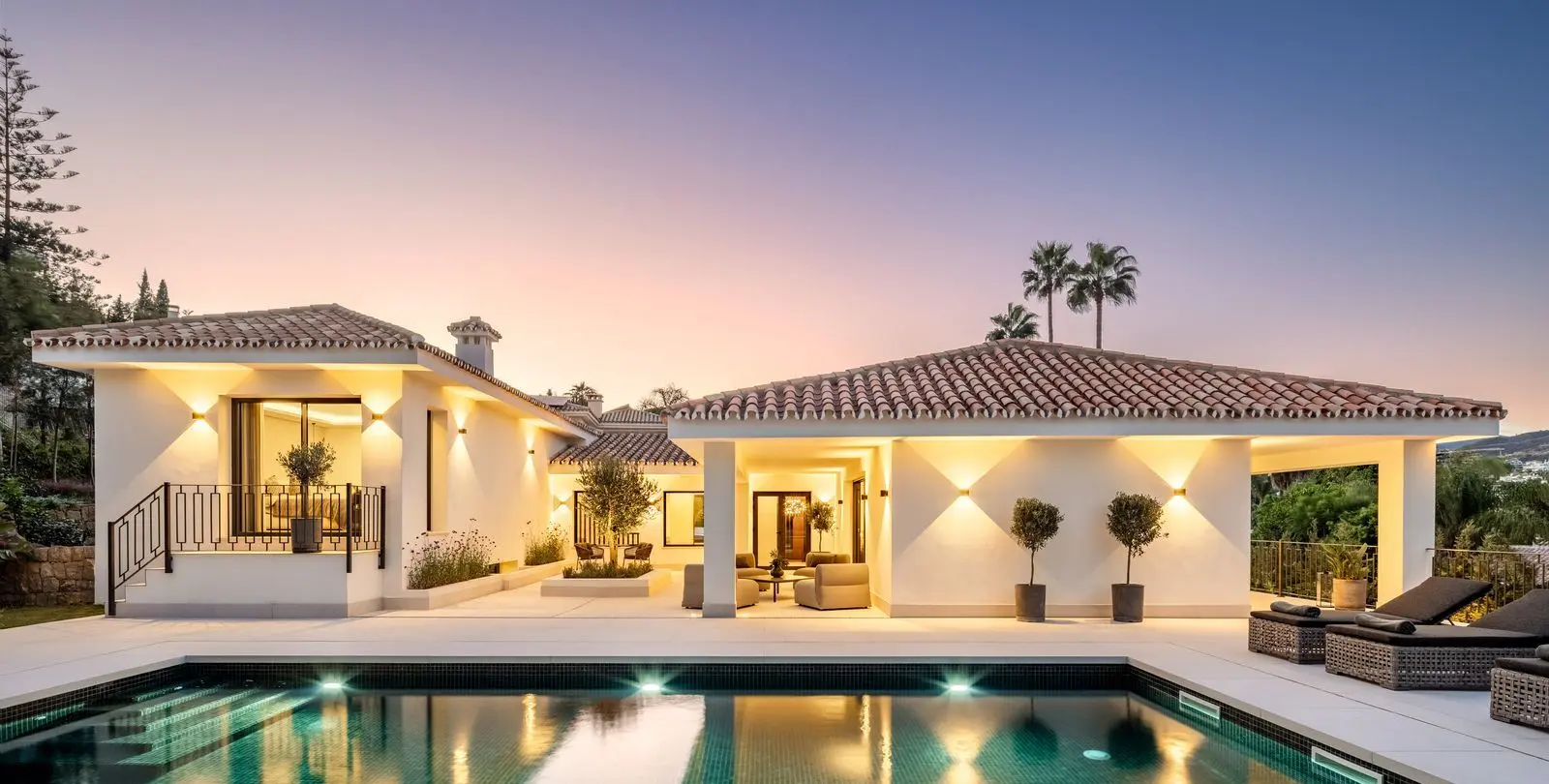Venta de villa independiente en Nueva Andalucía 5