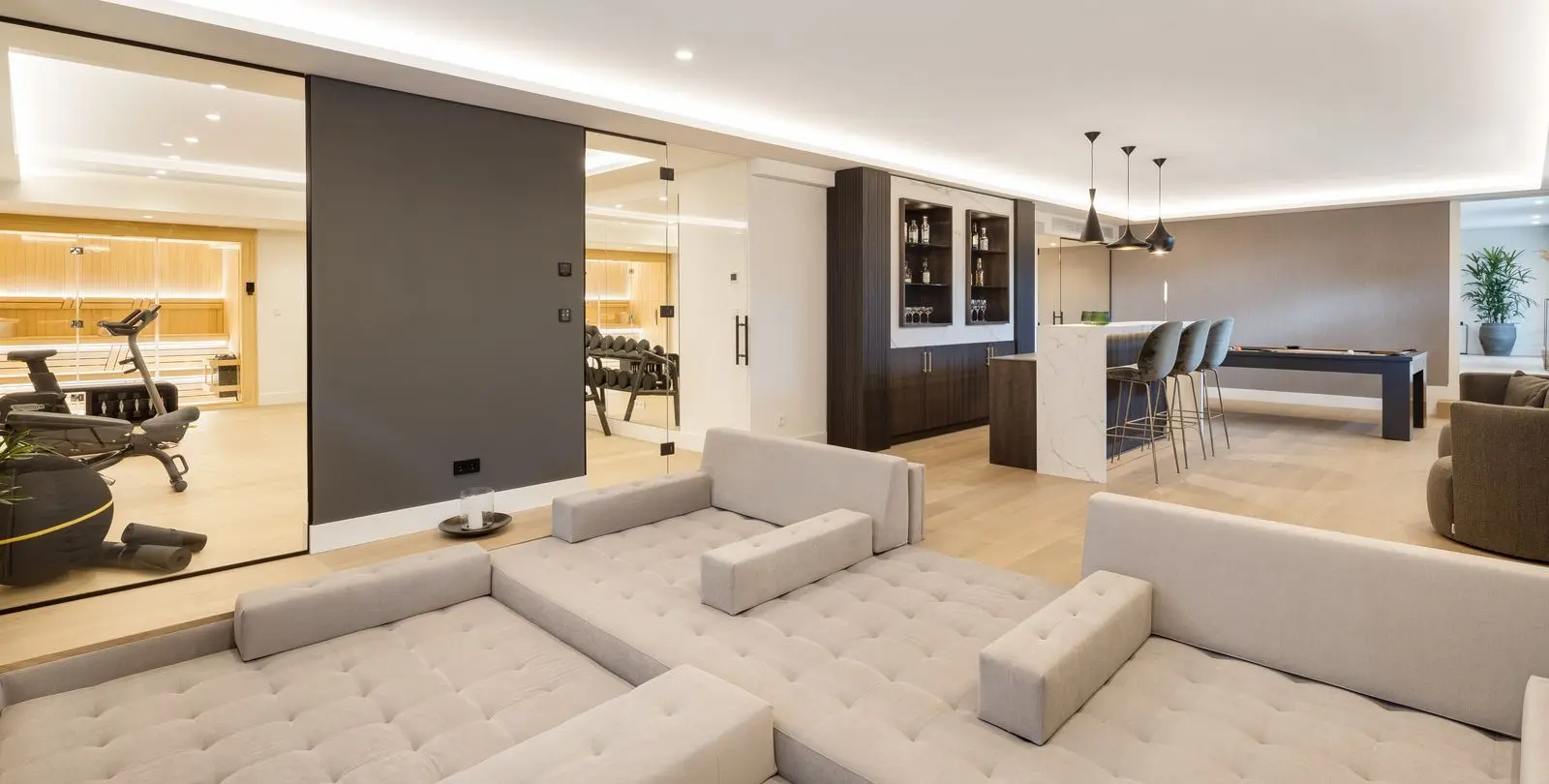 Venta de villa independiente en Nueva Andalucía 18