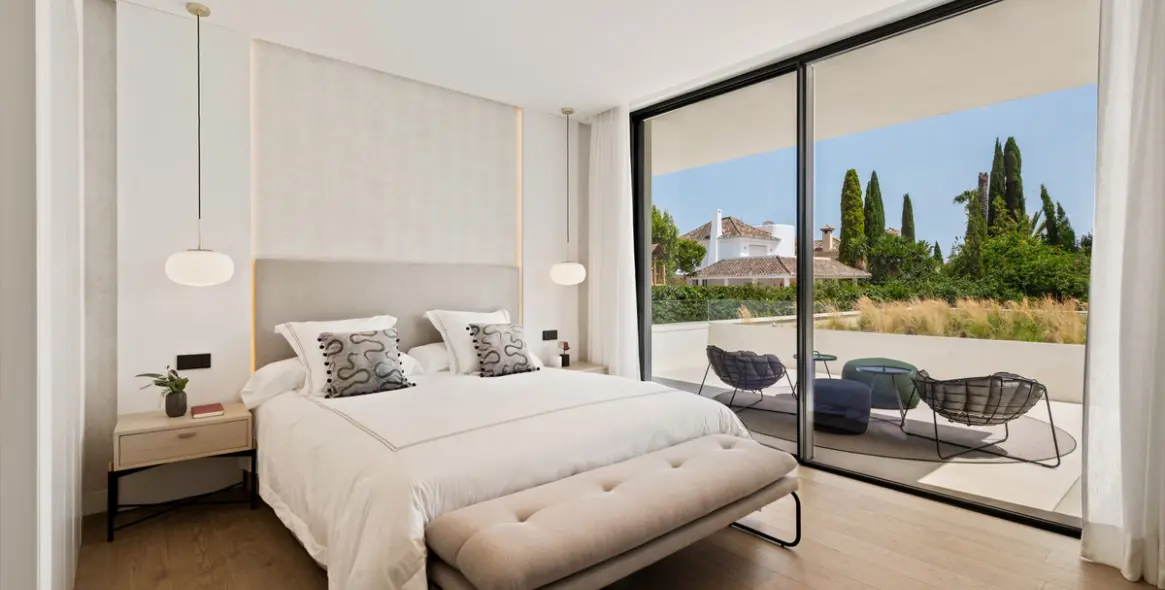 Sale of detached villa in Nueva Andalucía (district Nueva Andalucía) 8