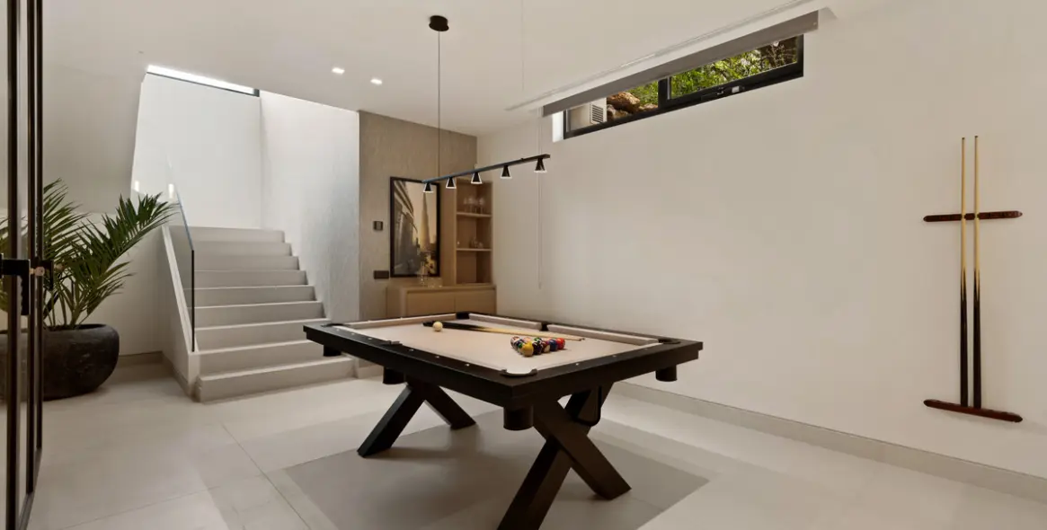 Sale of detached villa in Nueva Andalucía 19