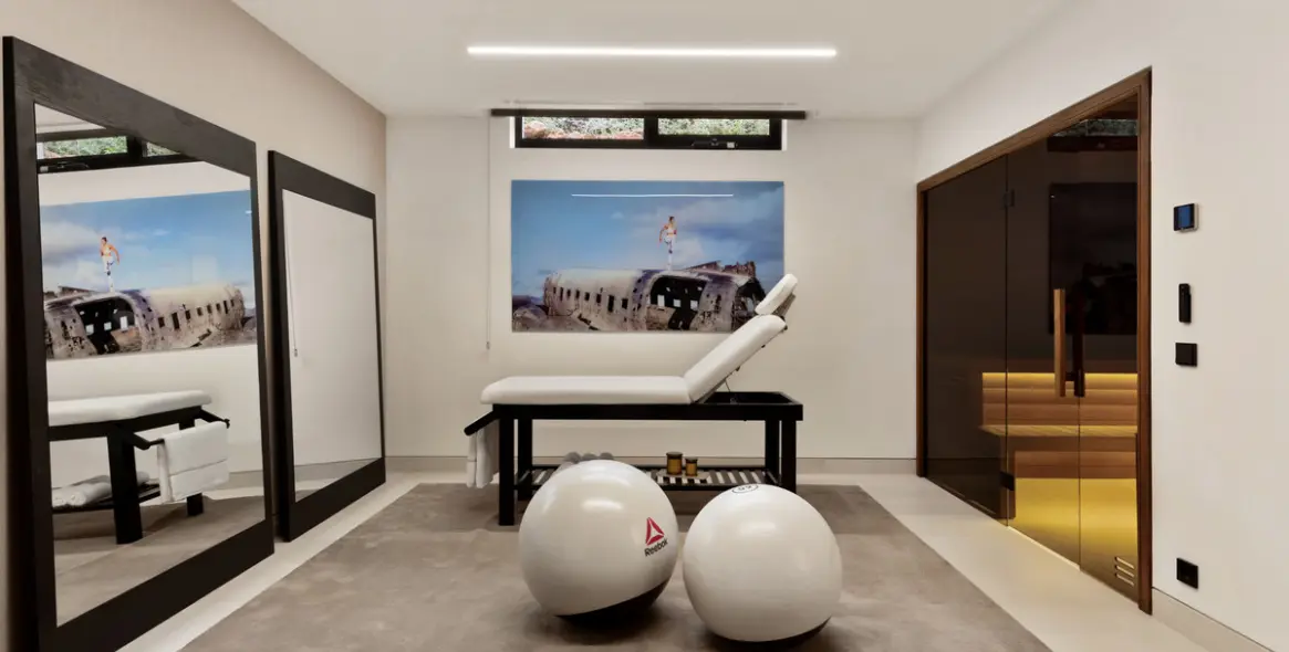 Sale of detached villa in Nueva Andalucía 20