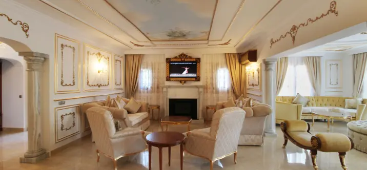 Sale of detached villa in Guadalmina Baja 1