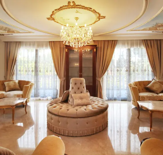 Sale of detached villa in Guadalmina Baja