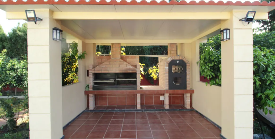 Продажа  отдельно стоящей виллы в Guadalmina Baja 12