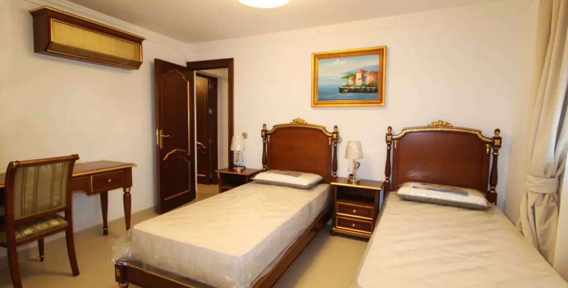 Продажа  отдельно стоящей виллы в Guadalmina Baja 19