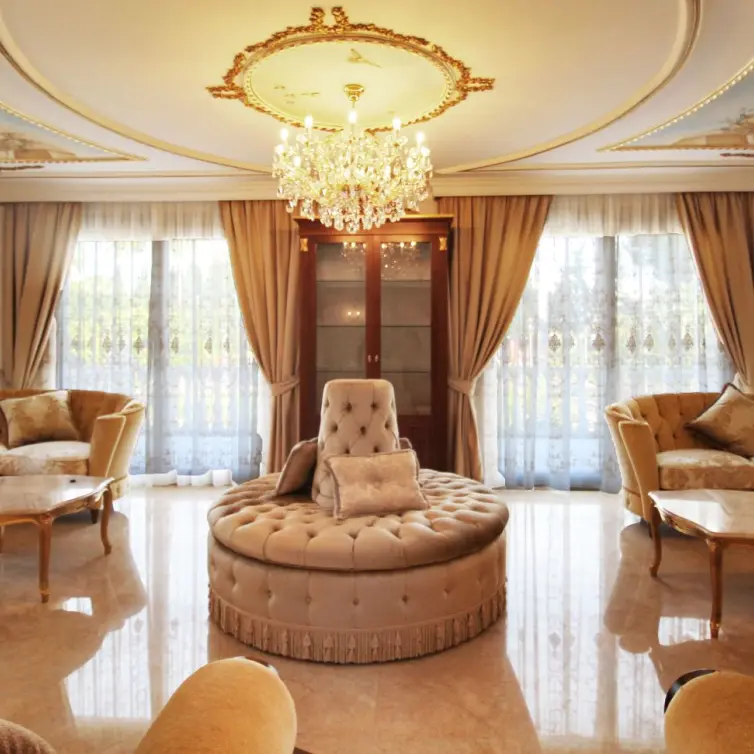 Sale of detached villa in Guadalmina Baja