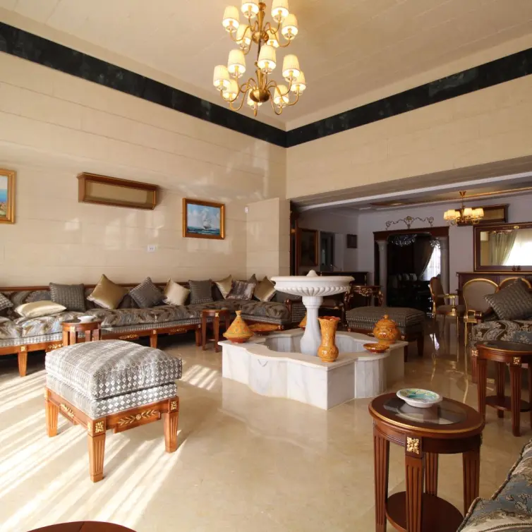 Sale of detached villa in Guadalmina Baja