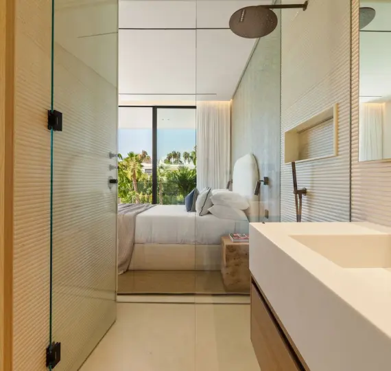 Detached villa R5210266