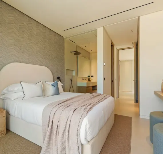 Detached villa R5210266