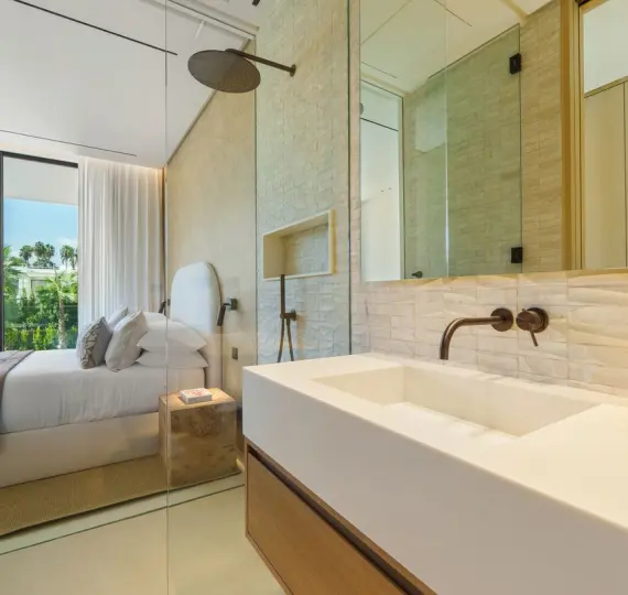 Detached villa R5210266