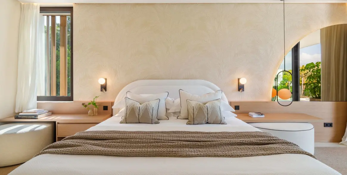 Sale of detached villa in Marbella (district The Golden Mile) 10