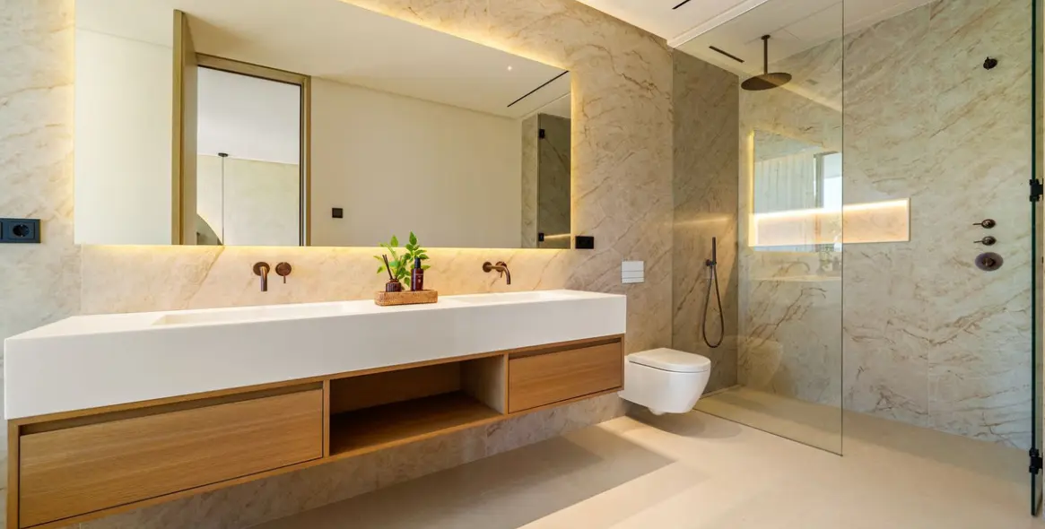 Sale of detached villa in The Golden Mile 12