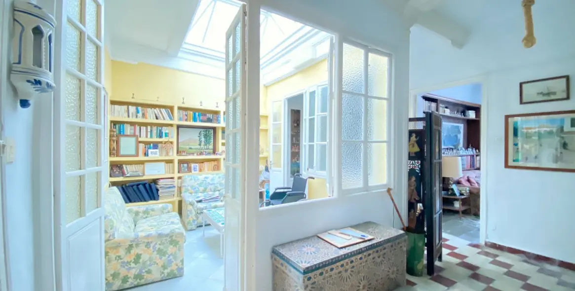 Sale of apartment complex in Marbella 2