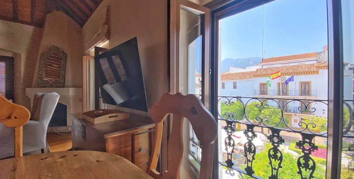 Sale of apartment complex in Marbella 3